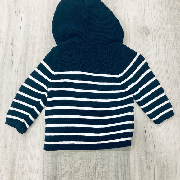 ⭐️Host Pick⭐️ Old Navy Baby Sweater 6-12 Months - Picture 8 of 8